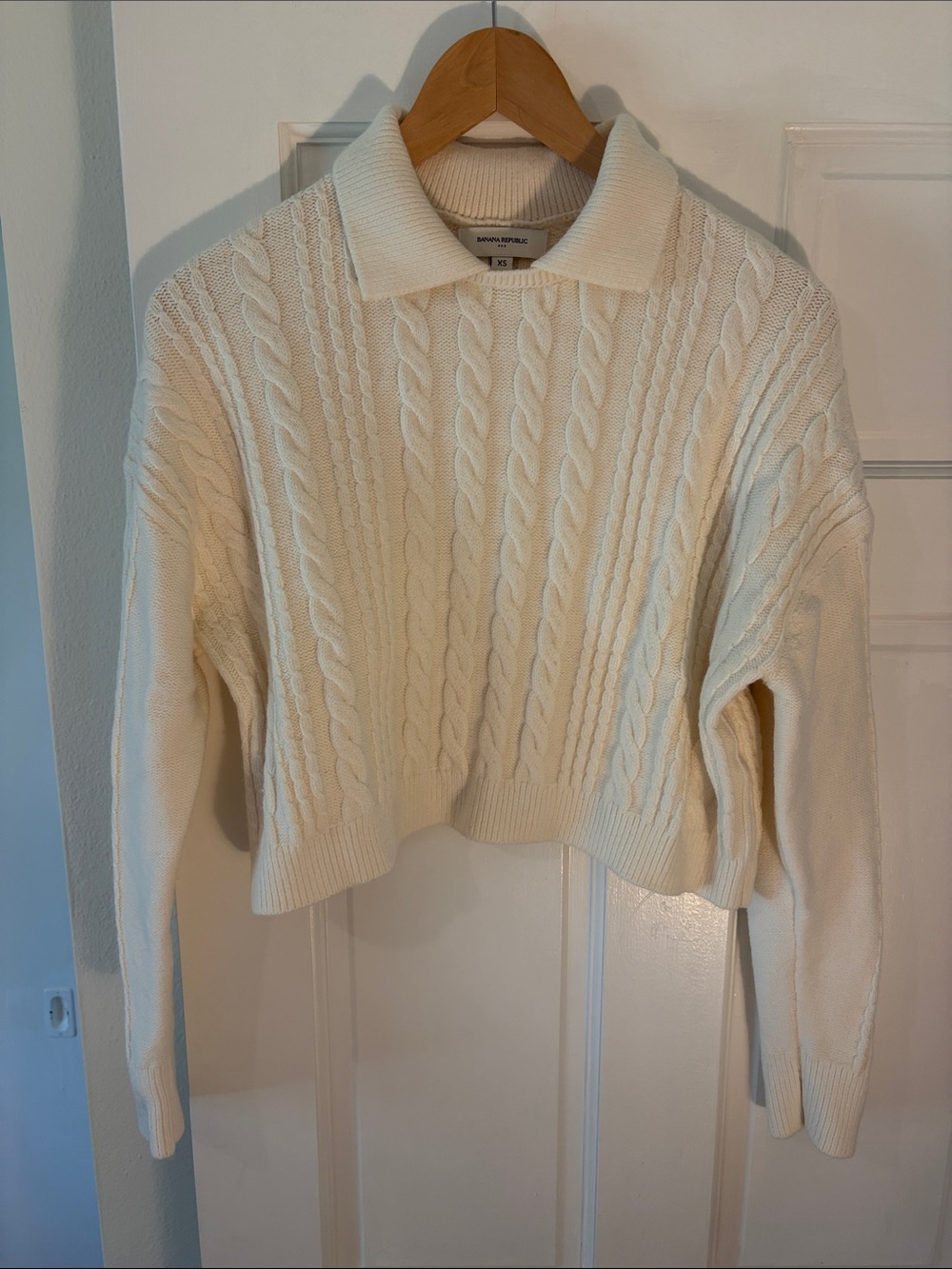 Cropped Cable Knit Polo Sweater - Cream